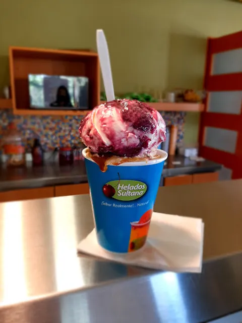 Helados Sultana - Aarón Sáenz