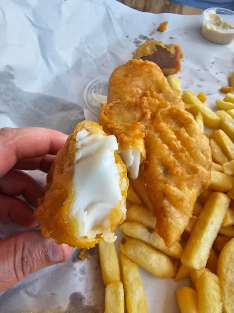 Catchy Fish and Chips (Old Swannies By The Sea)