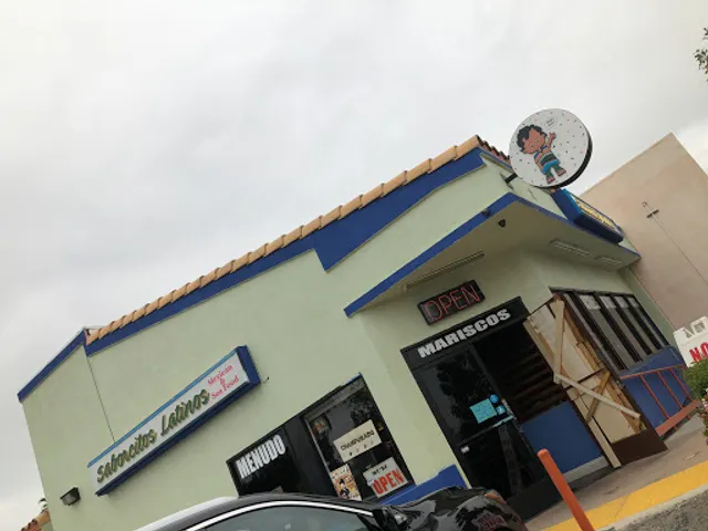 Saborcitos Latinos restaurant Mexican & seafood