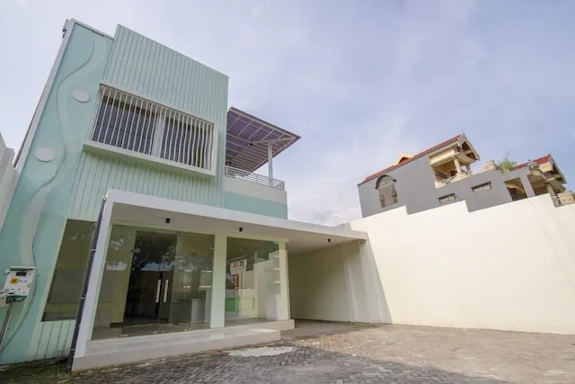 OYO 2753 Irma's Residence