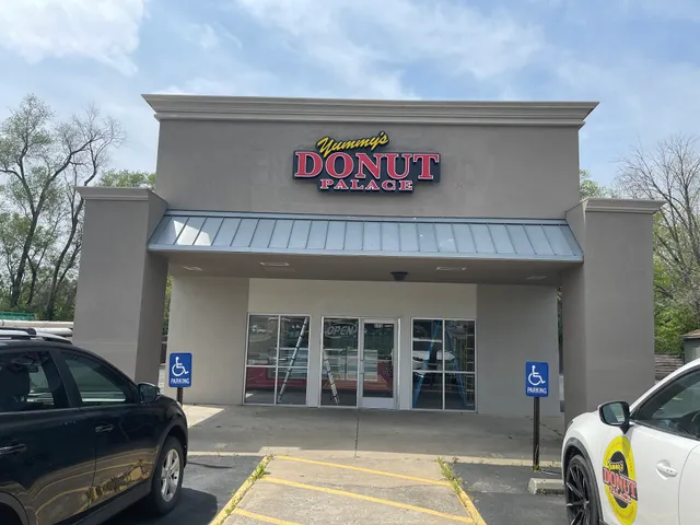 Yummy’s Doughnut Palace