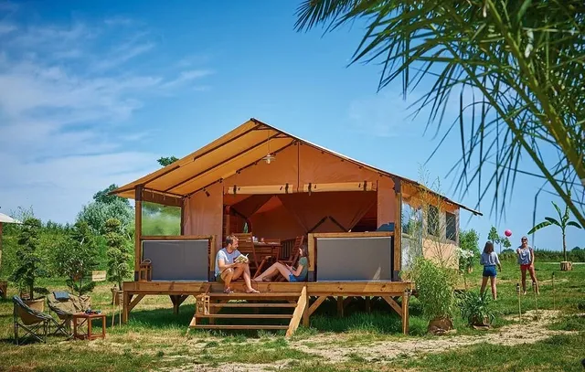 Camping _ Le Bois Fleuri