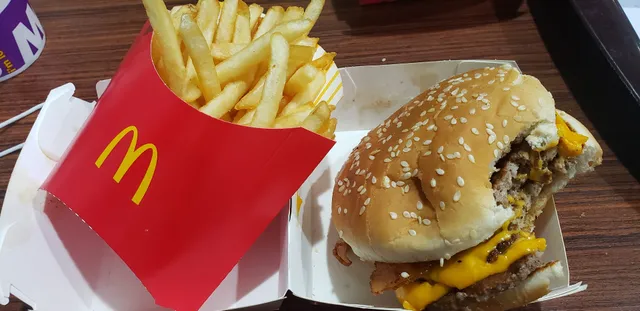 McDonald's Gómez Carrillo