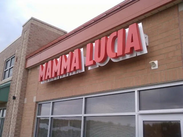 Mamma Lucia Pizza and Bar