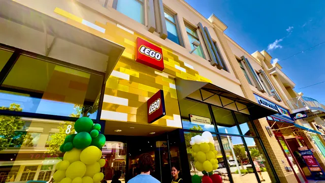 LEGO® Store Pinnacle Hills