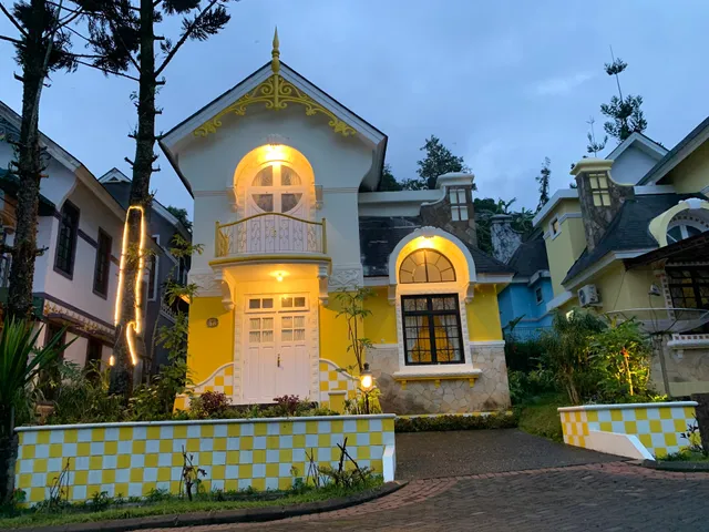 Wubao Villa & Room Only