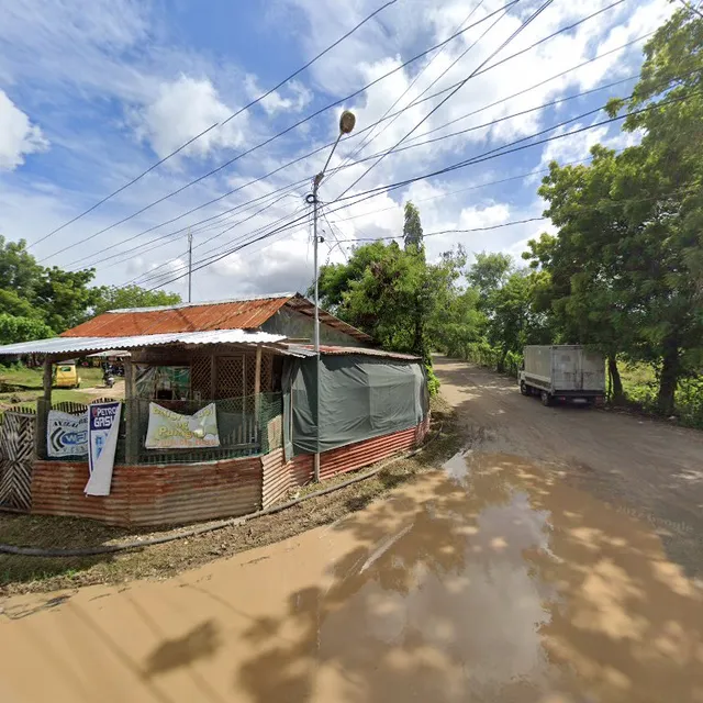 Warren's Beach Resort