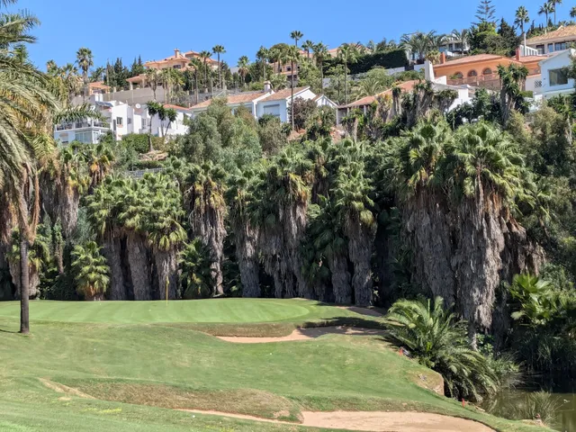 Torrequebrada Golf&Beach Holiday House