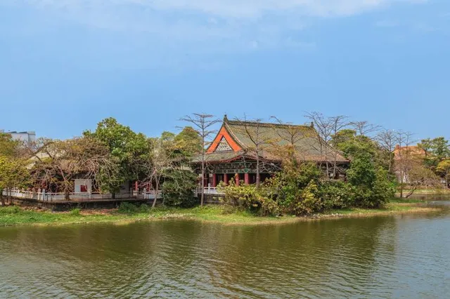 Lianchitan Children's Park