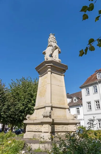 Landgraf-Carl-Kanal und Teufelsbrücke