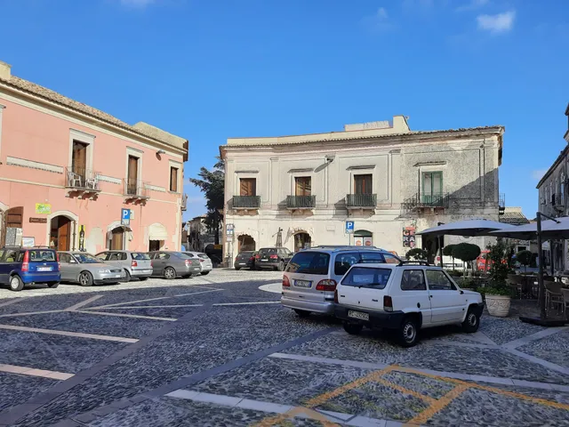 Piazza Del Tocco