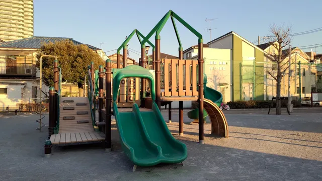 Higashiyotsugi Park