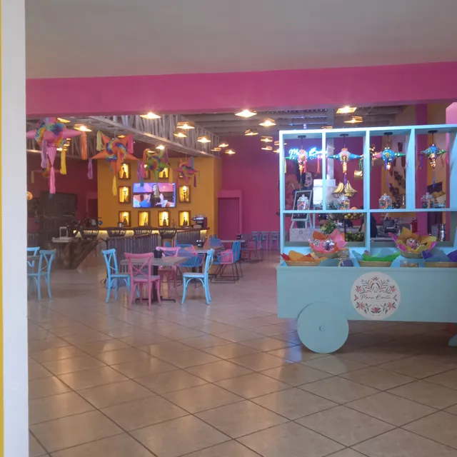 María bonita mercadito