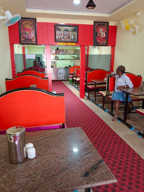 Vinayak Hotel Restaurant