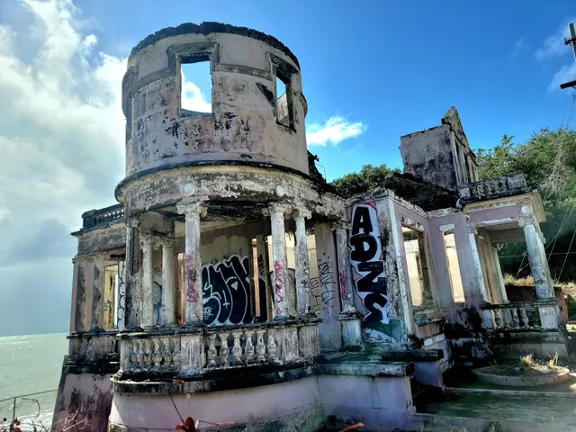 Villa del Mar Castle