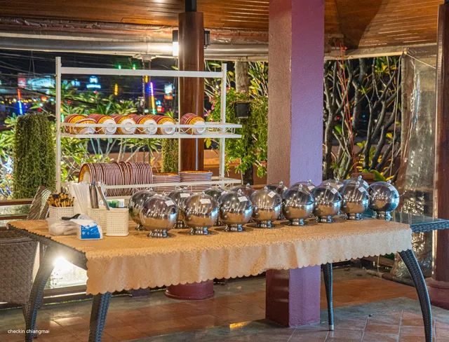 เหล่าไต้ BBQ 老戴烤全羊