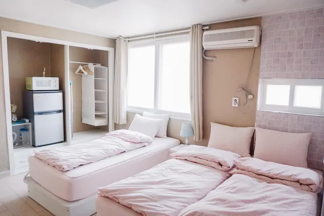 Hongdae Lai Lai House