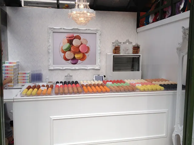 Woops! Macarons & Gifts (Bryant Park- Winter Village)