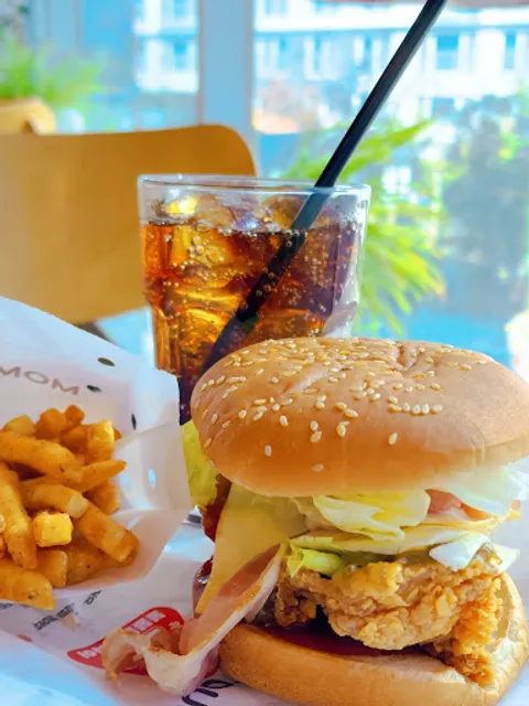 맘스터치 양산증산점