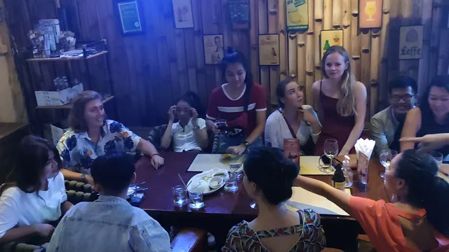 Duplex Belgian Tavern ឌូផ្លិច ប៊ែលជិន