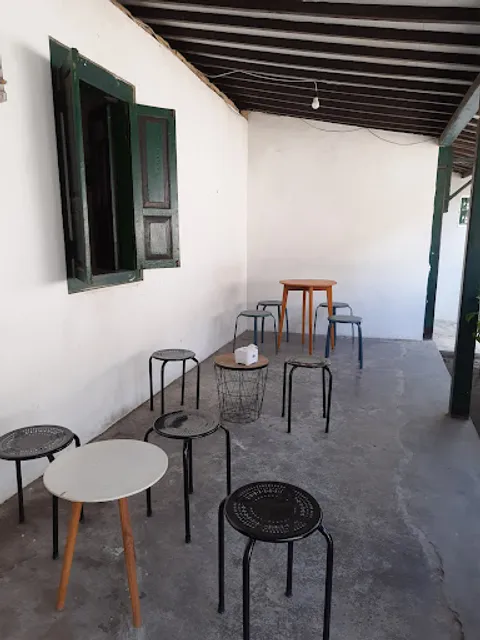 Ailen Coffee - Small Roastery & Mini Bar