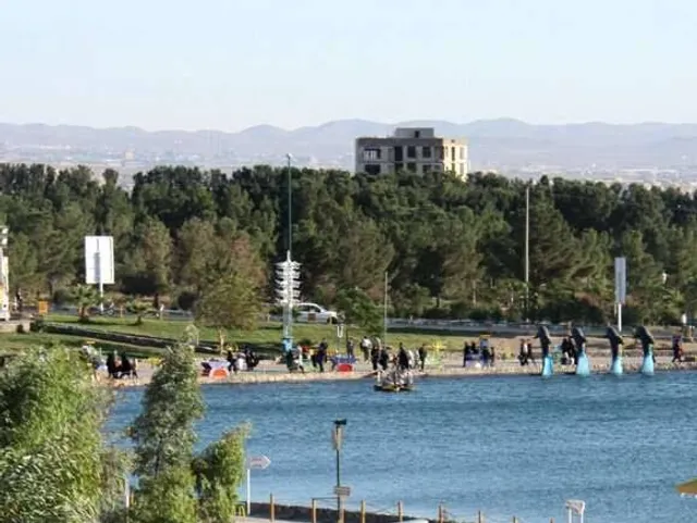 Saveh Recreational Lake