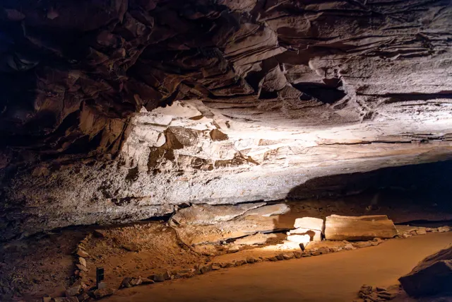 Mammoth Cave Historic Tour
