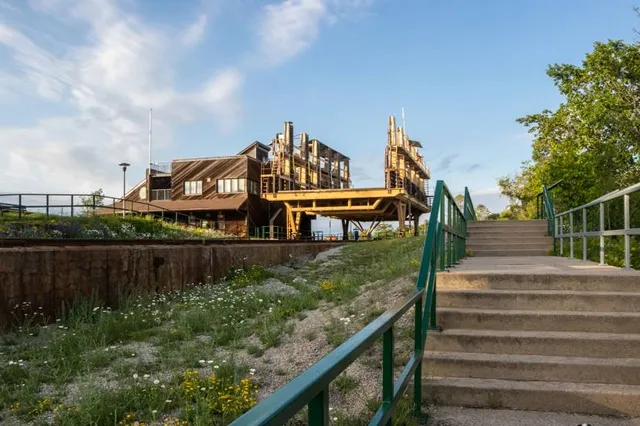 Trent-Severn Waterway, Lock 44 - Big Chute Marine Railway