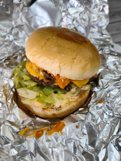 FAMOUS BURGERS RESTAURANT