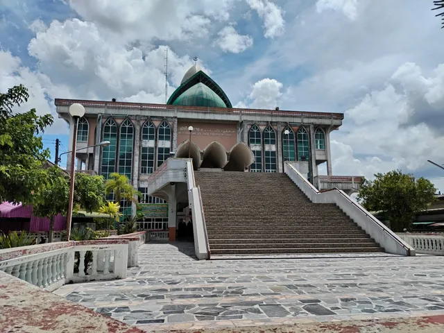 Yala Central Mosque