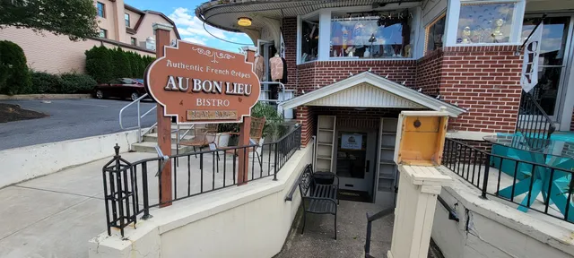 Au Bon Lieu French Creperie