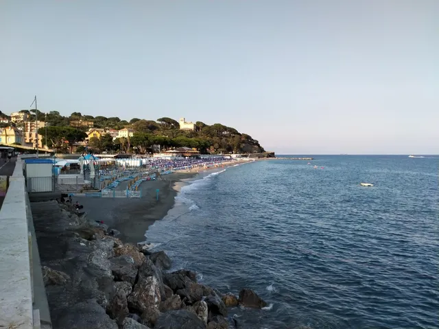 Lungomare Celle Ligure
