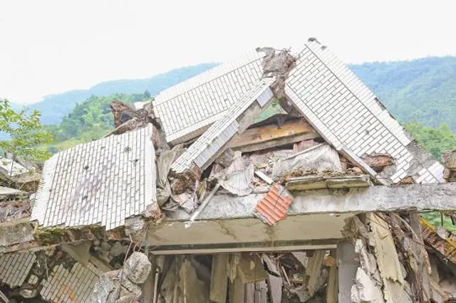Earthquake House