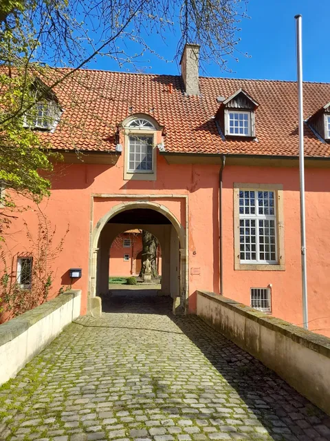 Franziskaner-Minoriten Kloster Lage