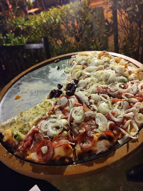 Serrana Pizzaria e Restaurante