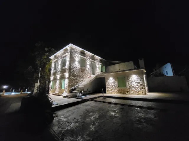 Captain Theos Modern Apartments