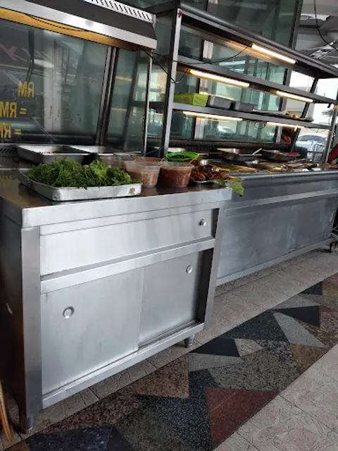 Leo Corner Restaurant