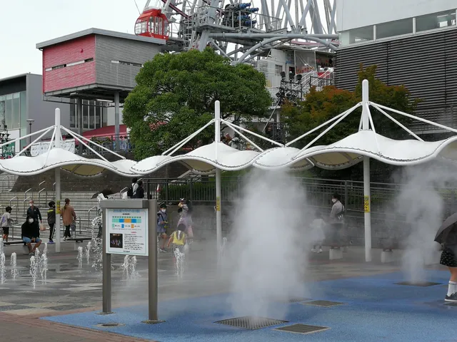 Splash-splash mist fountain