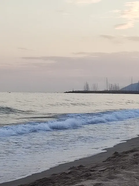 Playa de las Tiendas - Platja de les Botigues