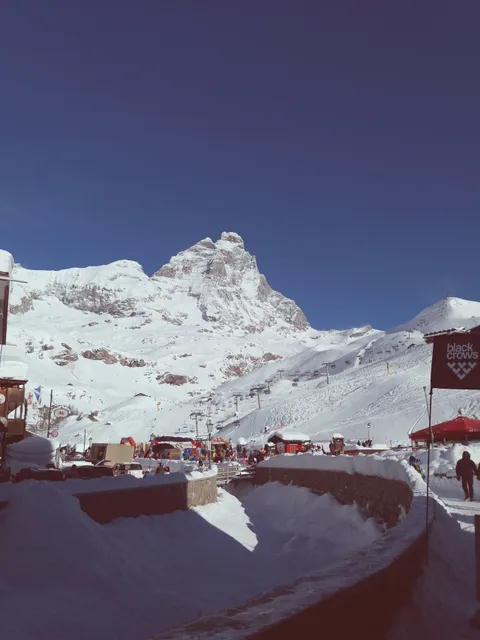 Cervinia lift office