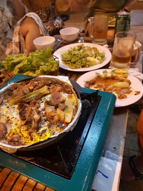 Nam - Nuong va Bia Hoi