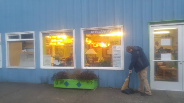 Habitat for Humanity-Restore