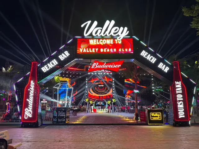 Valley Beach Club - beach