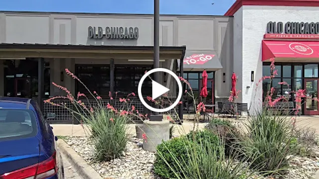 Old Chicago Pizza + Taproom