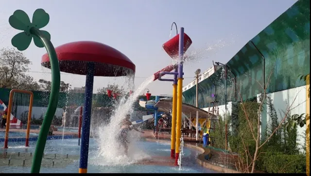 THE SOUTH WATER PARK