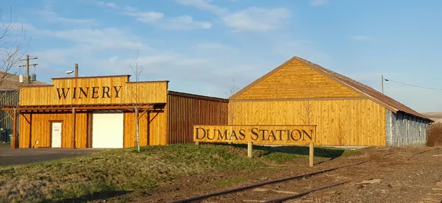 Dumas Station Wines