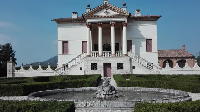 Villa Emo