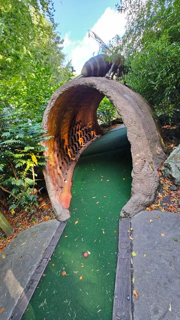 Forgotten garden crazy golf
