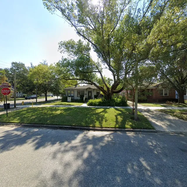 Chocolate Blonde Salon