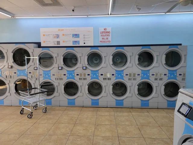 Miss Bubbles Laundromat - Lavanderia - Greenville